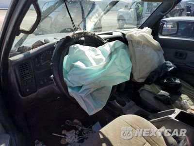 Zdjęcie 8 z 12 samochodu: 1999 TOYOTA TACOMA XTRACAB PRERUNNER VIN:4TASN92N0XZ539324 - miniatura