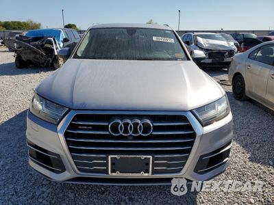 Piąte zdjęcie samochodu w środku: 2017 AUDI Q7 PREMIUM PLUS VIN:WA1LABF78HD051934 - miniatura