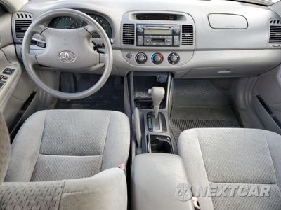 Zdjęcie 8 z 12 samochodu: 2004 TOYOTA CAMRY LE VIN:4T1BE32K24U355031 - miniatura