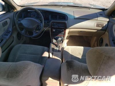Zdjęcie 8 z 12 samochodu: 2000 NISSAN ALTIMA XE VIN:1N4DL01D4YC128008 - miniatura