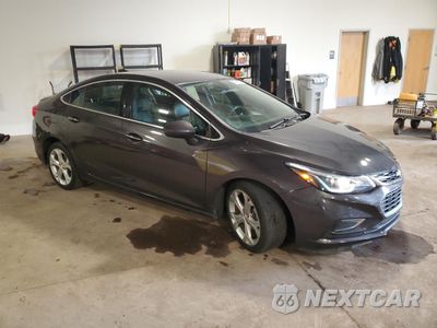 Czwarte zdjęcie samochodu z boku: 2017 CHEVROLET CRUZE PREMIER VIN:1G1BF5SM6H7198275 - miniatura