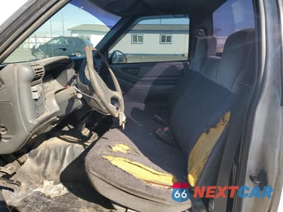 Zdjęcie 7 z 14 samochodu: 1996 CHEVROLET S TRUCK S10 VIN:1GCCS14X3TK142940 - miniatura