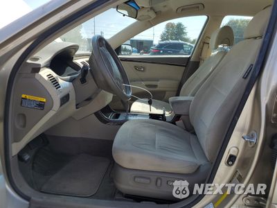 Zdjęcie 7 z 14 samochodu: 2011 HYUNDAI AZERA GLS VIN:KMHFC4DD0BA532816 - miniatura