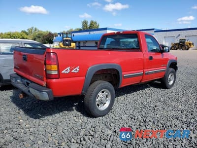 Trzecie zdjęcie samochodu z tyłu: 2001 CHEVROLET SILVERADO K2500 HEAVY DUTY VIN:1GCHK24G21E205596 - miniatura