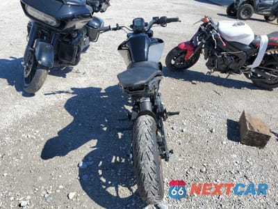 Czwarte zdjęcie samochodu z boku: 2023 KTM 200 DUKE VIN:MD2JPC401PC027058 - miniatura