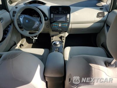 Zdjęcie 8 z 14 samochodu: 2012 NISSAN LEAF SV VIN:JN1AZ0CP8CT024751 - miniatura
