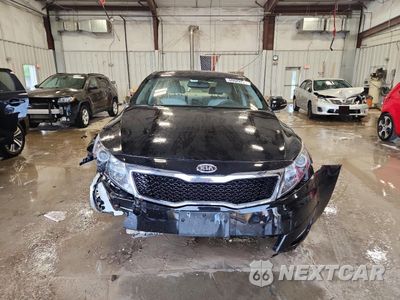 Piąte zdjęcie samochodu w środku: 2013 KIA OPTIMA LX VIN:KNAGM4A75D5301603 - miniatura