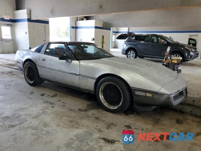 Czwarte zdjęcie samochodu z boku: 1990 CHEVROLET CORVETTE VIN:1G1YY2388L5105569 - miniatura