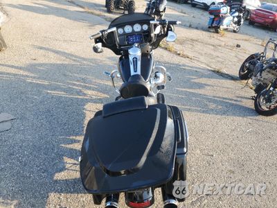 Zdjęcie 6 z 10 samochodu: 2022 HARLEY-DAVIDSON FLHX VIN:1HD1KBC10NB651542 - miniatura