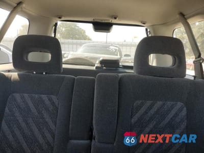 Zdjęcie 10 z 13 samochodu: 2001 HONDA CR-V LX VIN:JHLRD18411S017861 - miniatura