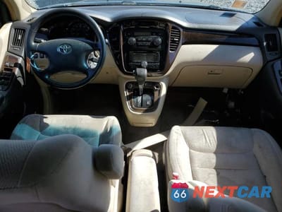 Zdjęcie 8 z 12 samochodu: 2001 TOYOTA HIGHLANDER VIN:JTEHF21A210013737 - miniatura