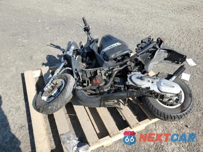 Trzecie zdjęcie samochodu z tyłu: 2008 YAMAHA YW50 VIN:LPRSA20N48A802144 - miniatura