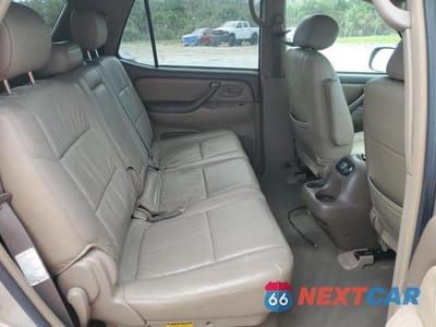 Zdjęcie 11 z 13 samochodu: 2004 TOYOTA SEQUOIA SR5 VIN:5TDZT34A94S215012 - miniatura
