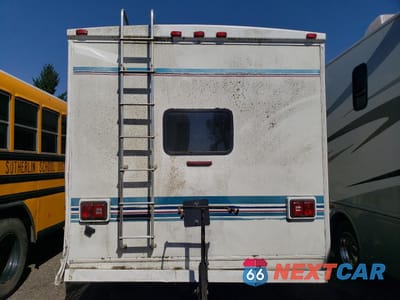 Zdjęcie 10 z 13 samochodu: 2000 WINNEBAGO MINNIE - RVS VIN:1FDWE35S6YHA10208 - miniatura