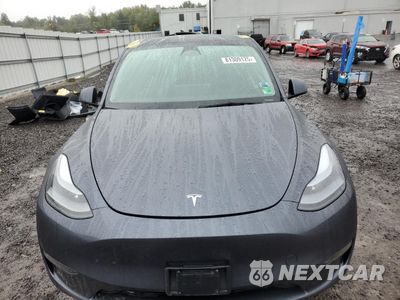 Piąte zdjęcie samochodu w środku: 2023 TESLA MODEL Y VIN:7SAYGDEE3PF605171 - miniatura