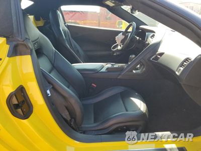 Zdjęcie 10 z 16 samochodu: 2019 CHEVROLET CORVETTE STINGRAY 3LT VIN:1G1YF3D75K5111314 - miniatura