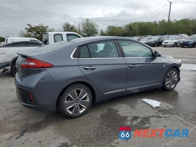 Trzecie zdjęcie samochodu z tyłu: 2017 HYUNDAI IONIQ LIMITED VIN:KMHC05LC5HU028814 - miniatura