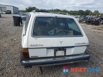 Zdjęcie 6 z 12 samochodu: 1983 MERCEDES-BENZ 300 TDT VIN:WDBAB93A3DN012996 - miniatura
