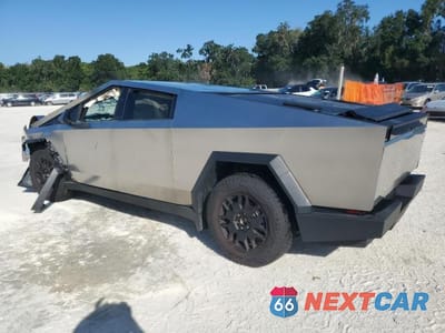 Drugie zdjęcie samochodu z przodu: 2024 TESLA CYBERTRUCK VIN:7G2CEHEE1RA049685 - miniatura