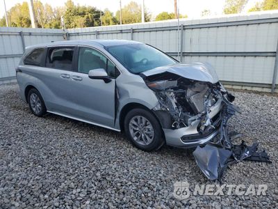 Czwarte zdjęcie samochodu z boku: 2025 TOYOTA SIENNA LE VIN:5TDKSKFCXSS181351 - miniatura