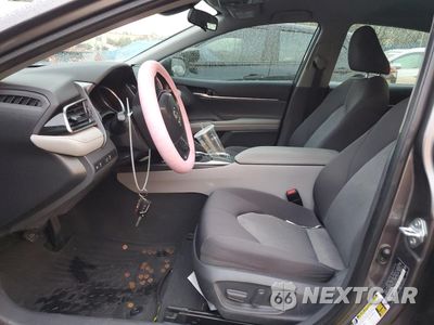 Zdjęcie 7 z 12 samochodu: 2021 TOYOTA CAMRY LE VIN:4T1C11AK5MU556444 - miniatura