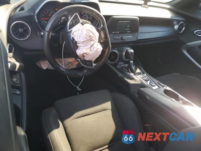 Zdjęcie 8 z 13 samochodu: 2019 CHEVROLET CAMARO LS VIN:1G1FB1RX8K0117055 - miniatura