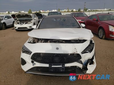 Piąte zdjęcie samochodu w środku: 2024 MERCEDES-BENZ CLA 250 4MATIC VIN:W1K5J4HB8RN455717 - miniatura