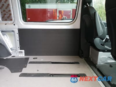 Zdjęcie 11 z 14 samochodu: 2024 MERCEDES-BENZ SPRINTER 2500 VIN:W1W4NBVY3RT171757 - miniatura