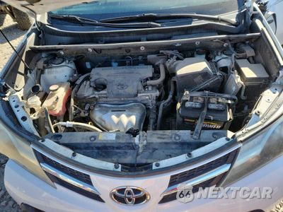 Zdjęcie 12 z 13 samochodu: 2015 TOYOTA RAV4 XLE VIN:JTMRFREV8FD139471 - miniatura