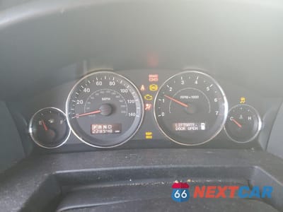 Zdjęcie 9 z 15 samochodu: 2008 JEEP COMMANDER SPORT VIN:1J8HH48K38C242809 - miniatura