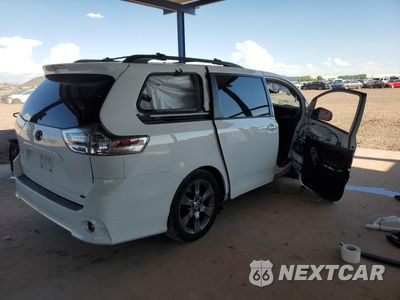 Trzecie zdjęcie samochodu z tyłu: 2016 TOYOTA SIENNA SE VIN:5TDXK3DC6GS741047 - miniatura