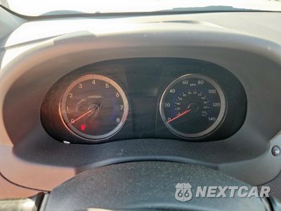 Zdjęcie 9 z 15 samochodu: 2017 HYUNDAI ACCENT SE VIN:KMHCT4AE1HU311572 - miniatura