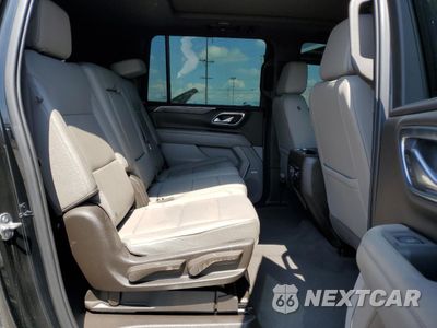 Zdjęcie 11 z 13 samochodu: 2021 CHEVROLET SUBURBAN C1500 LT VIN:1GNSCCKD8MR146950 - miniatura