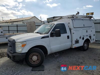 Drugie zdjęcie samochodu z przodu: 2013 FORD F350 SD UTILITY TRUCK ** PRIOR FLEET ** VIN:1FDRF3A64DEB92618 - miniatura