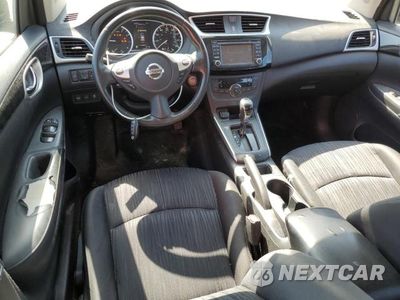 Zdjęcie 8 z 12 samochodu: 2018 NISSAN SENTRA S VIN:3N1AB7AP3JY274452 - miniatura