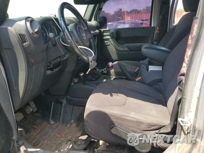 Zdjęcie 7 z 13 samochodu: 2013 JEEP WRANGLER UNLIMITED SPORT VIN:1C4BJWDG8DL548722 - miniatura