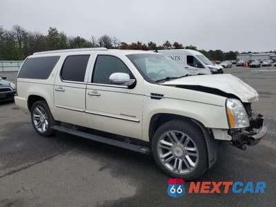 Czwarte zdjęcie samochodu z boku: 2011 CADILLAC ESCALADE ESV PLATINUM VIN:1GYS3KEF2BR252883 - miniatura