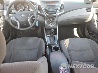 Zdjęcie 8 z 12 samochodu: 2016 HYUNDAI ELANTRA SE VIN:5NPDH4AE9GH710233 - miniatura
