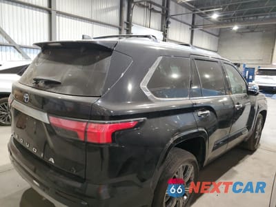 Trzecie zdjęcie samochodu z tyłu: 2024 TOYOTA SEQUOIA SR5 VIN:7SVAAABA2RX044590 - miniatura