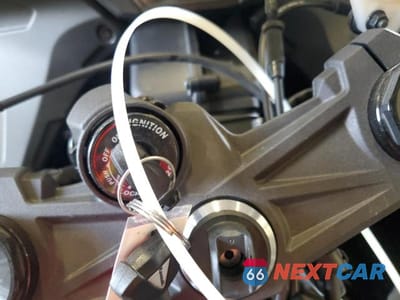 Zdjęcie 8 z 9 samochodu: 2025 KAWASAKI ZX636 K VIN:JKBZXJK12SA010126 - miniatura