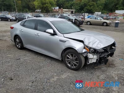 Czwarte zdjęcie samochodu z boku: 2020 KIA OPTIMA LX VIN:5XXGT4L37LG381397 - miniatura