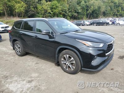 Czwarte zdjęcie samochodu z boku: 2023 TOYOTA HIGHLANDER L VIN:5TDKDRBH9PS016077 - miniatura