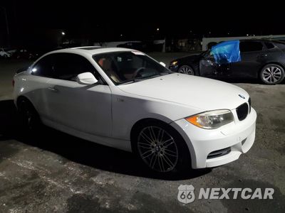 Czwarte zdjęcie samochodu z boku: 2012 BMW 135 I VIN:WBAUC9C51CVM12873 - miniatura