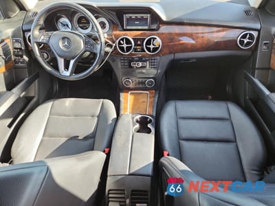 Zdjęcie 8 z 13 samochodu: 2015 MERCEDES-BENZ GLK 350 VIN:WDCGG5HBXFG437382 - miniatura