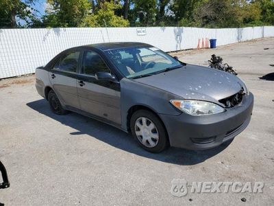 Czwarte zdjęcie samochodu z boku: 2006 TOYOTA CAMRY LE VIN:4T1BE32K16U731429 - miniatura