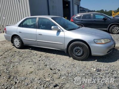 Czwarte zdjęcie samochodu z boku: 2001 HONDA ACCORD LX VIN:1HGCG56471A113358 - miniatura