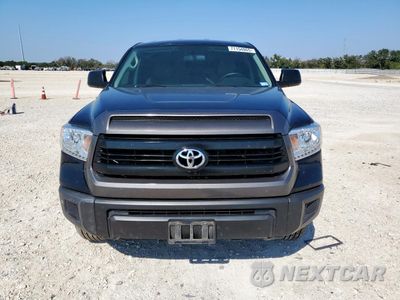 Piąte zdjęcie samochodu w środku: 2017 TOYOTA TUNDRA DOUBLE CAB SR VIN:5TFRM5F12HX112861 - miniatura