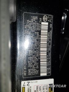 Zdjęcie 12 z 12 samochodu: 2006 TOYOTA COROLLA MATRIX XR VIN:2T1KR32E06C617972 - miniatura