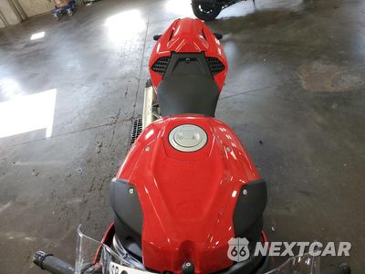 Piąte zdjęcie samochodu w środku: 2020 BMW S 1000 RR VIN:WB10E2309LZJ28825 - miniatura