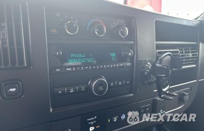 Zdjęcie 12 z 14 samochodu: 2020 CHEVROLET EXPRESS G2500 VIN:1GCWGAFG9L1219263 - miniatura
